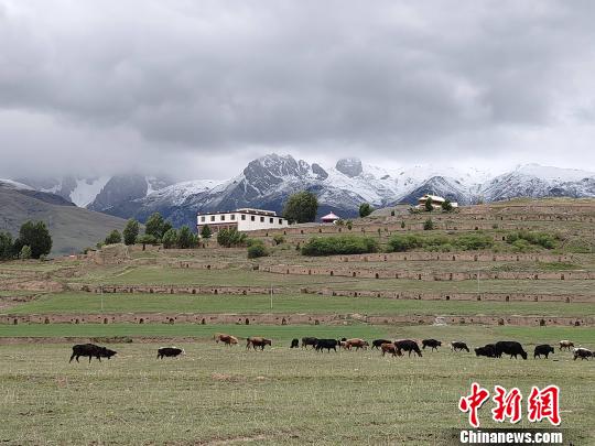 重走十八軍進(jìn)藏路：不忘歷史，才能堅(jiān)定信念