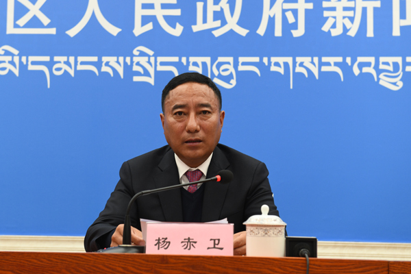 楊赤衛(wèi) 林芝市常委、政府副市長(zhǎng).JPG