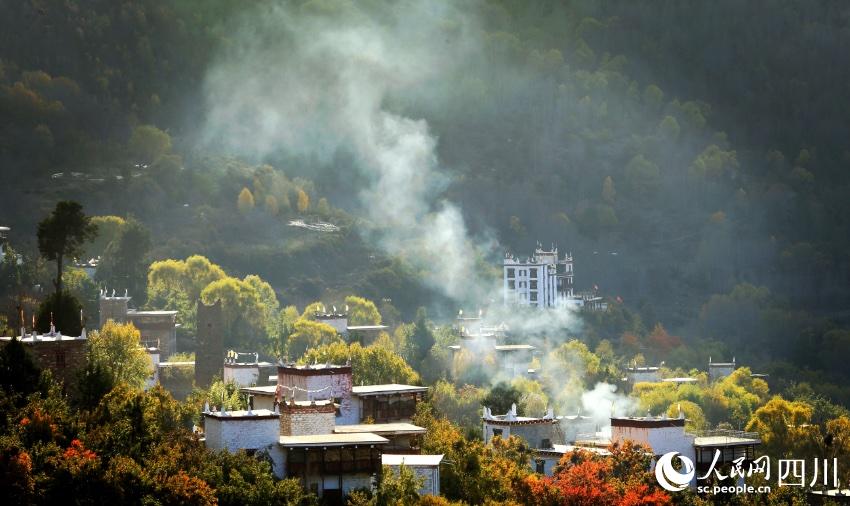 丹巴美景。李永安攝