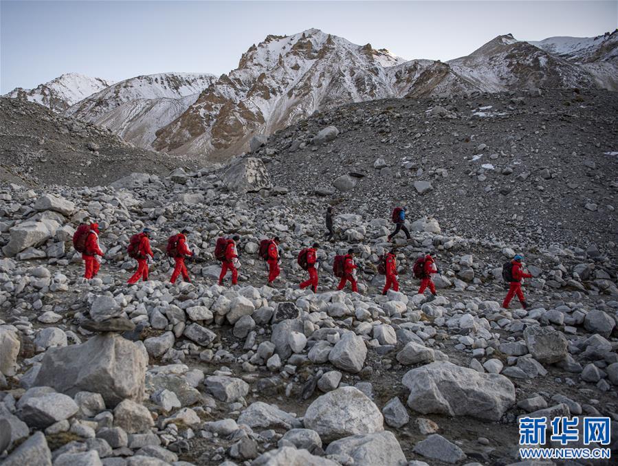 （2020珠峰高程測(cè)量）（2）2020珠峰高程測(cè)量登山隊(duì)全體隊(duì)員安全返回大本營