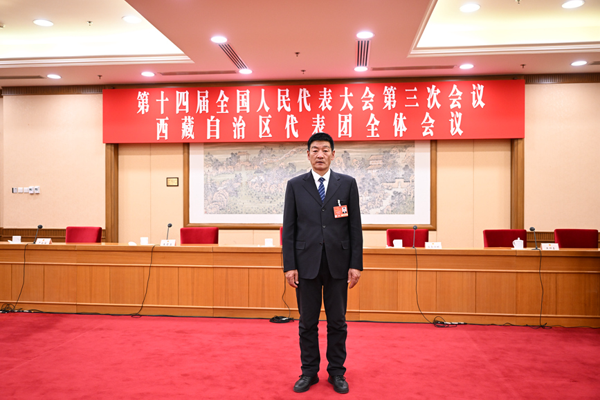 全國人大代表、國網(wǎng)拉薩供電公司城區(qū)供電服務(wù)中心帶電作業(yè)保電班副班長扎西尼瑪。次吉美朵攝